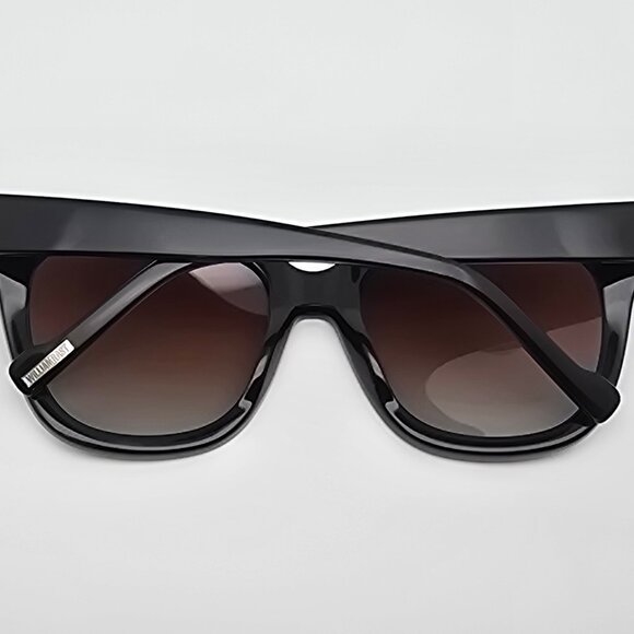 William Rast WR003P 01F Black Frame Polarized Brown Gradient Lens Sunglasses